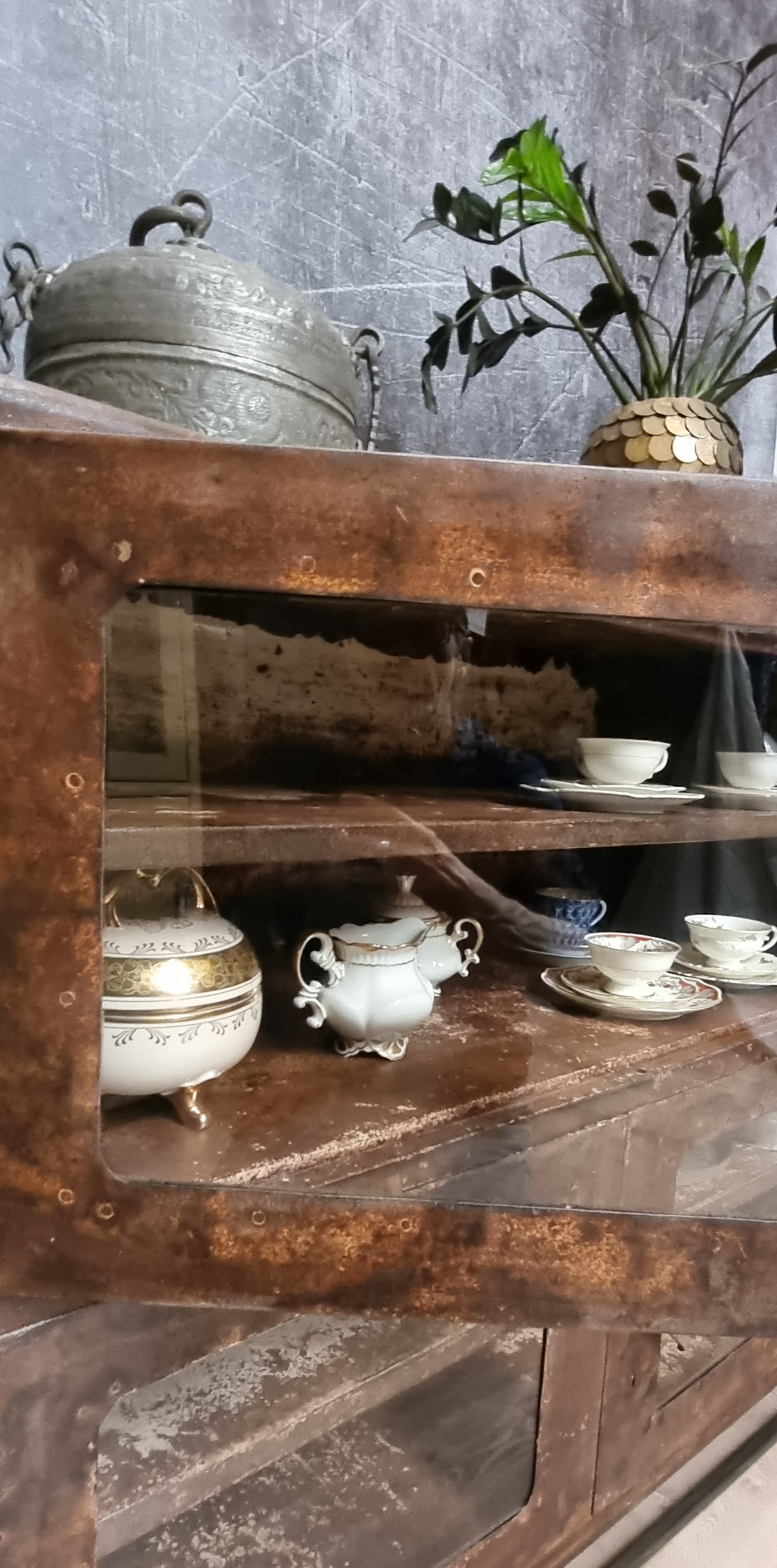 Vintage Sideboard Metallschrank Rusty 4 Türen - Einzelstück Alt